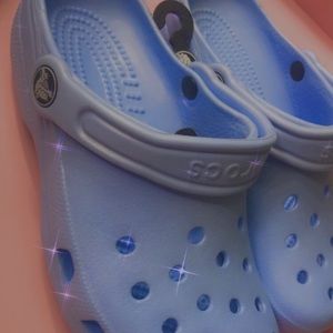 Kids size 2 baby blue crocs